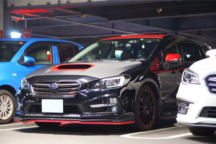 レヴォーグのレヴォーグ・STI・vmg・レガシィB4に関するカスタム事例の投稿画像1枚目
