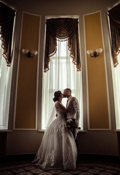 Fotógrafo de casamento Roman V (romanvolniy). Foto de 14 de agosto 2018