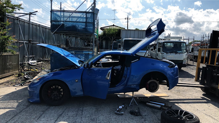フェアレディZの車検・マフラー交換・ワイトレ装着・ワイトレ・車高調整に関するカスタム事例の投稿画像1枚目