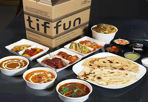 Tiffun Non Veg