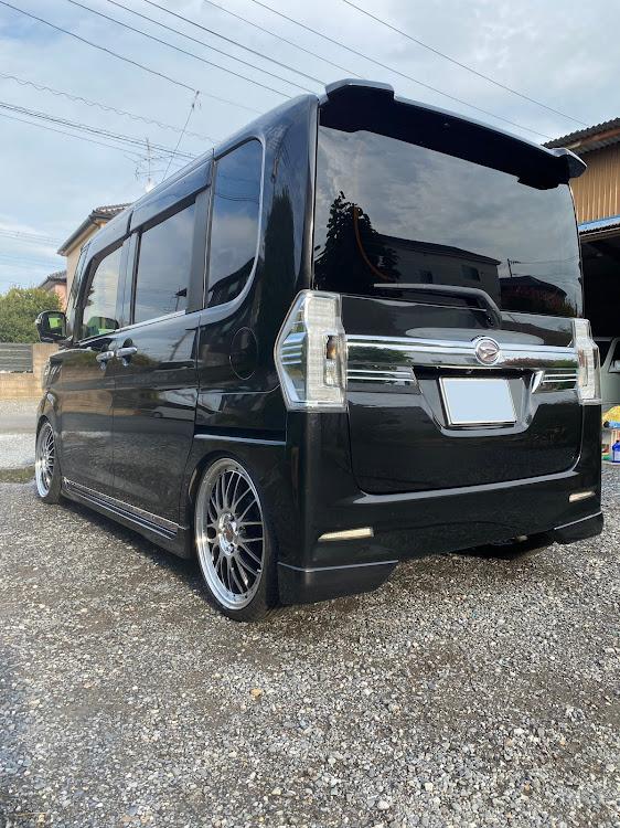 タントカスタムのDIY・洗車・熱整形一枚貼り・フィルムはがし・フィルム貼りに関するカスタム事例の投稿画像1枚目