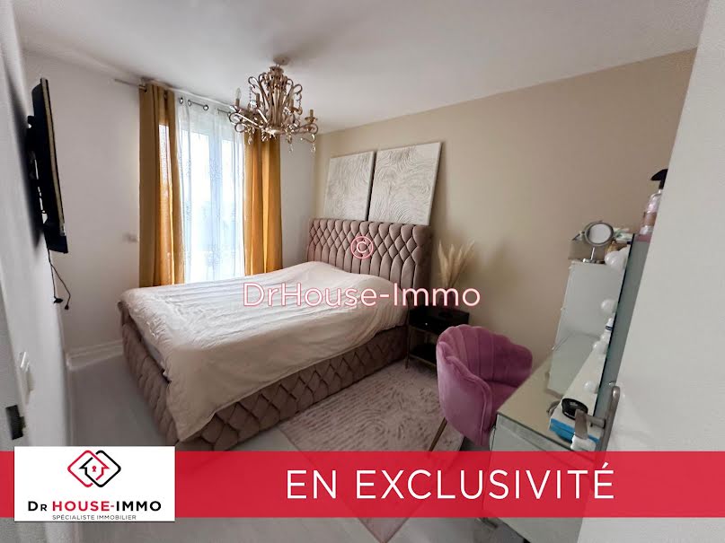 Vente appartement 4 pièces 86 m² à Savigny-le-Temple (77176), 269 900 €