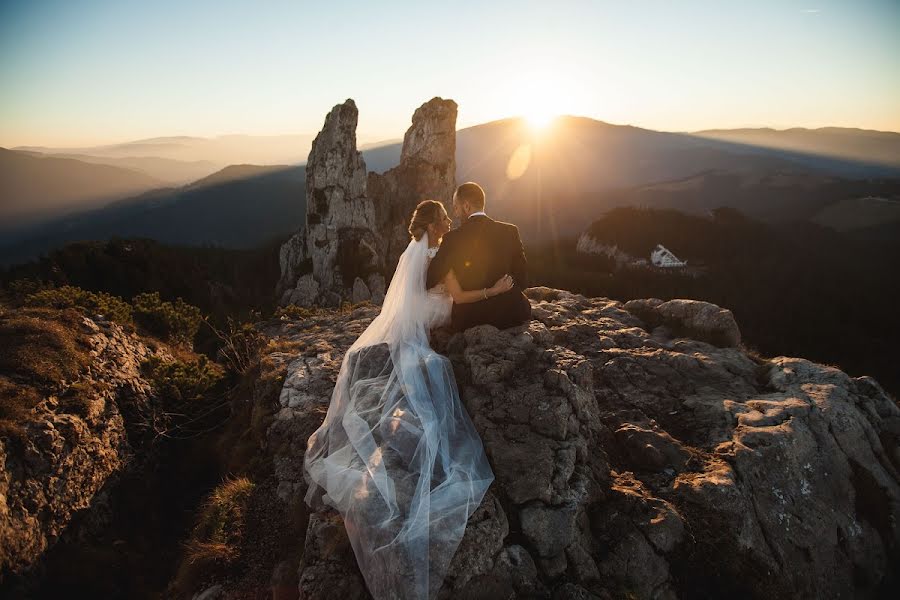 Fotografo di matrimoni Olesea Es (oleseaes). Foto del 13 giugno 2020