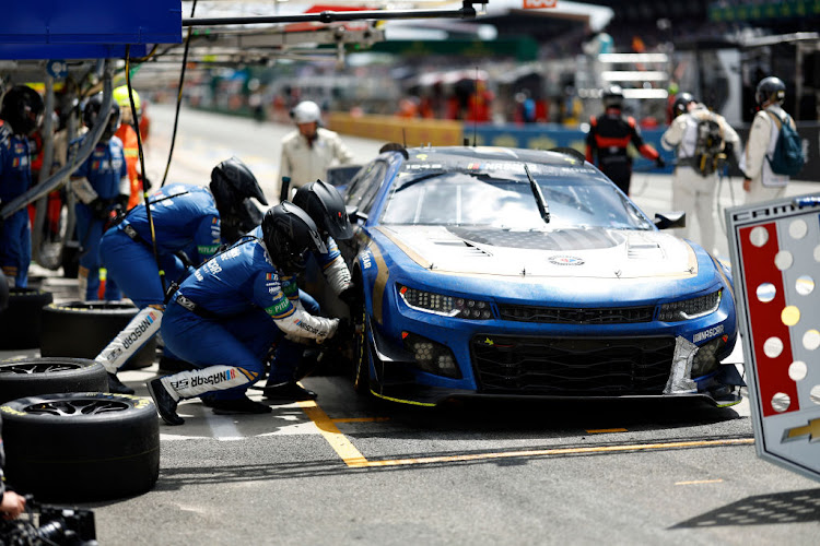 The Nascar Chevrolet Camaro stock car, run by Hendrick Motorsports with seven-time Cup champion Jimmie Johnson, former 24 Hours of Le Mans winner Mike Rockenfeller and 2009 F1 champion Jenson Button, finished 39th of 62 starters.