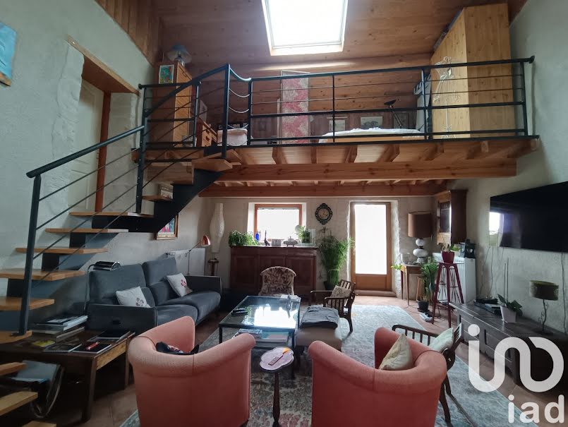 Vente maison 4 pièces 110 m² à Saint-Nizier-de-Fornas (42380), 189 000 €