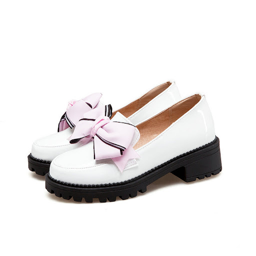 Title 13, Vintage British bow leather shoes. Classic eleg...