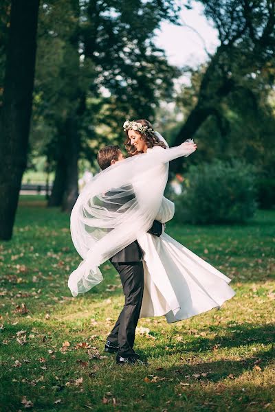 Fotografo di matrimoni Alena Konovalova (alenakono). Foto del 26 settembre 2019