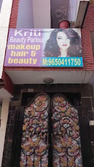 Kriti Beauty Parlour photo 1