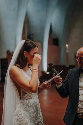 Fotógrafo de casamento Merle Von Alten-Reuss (sl8rpgm). Foto de 14 de agosto 2021