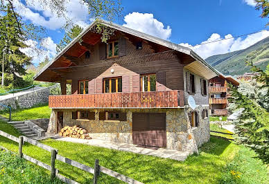 Chalet with panoramic view and terrace 7