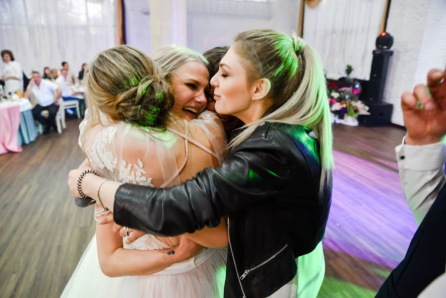 Wedding photographer Veronika Zozulya (veronichzz). Photo of 30 April 2018