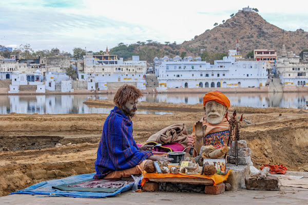 Altare Hindù a Pushkar di Pino Cappellano