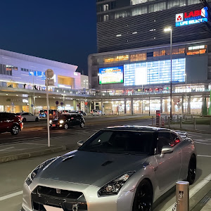 NISSAN GT-R R35