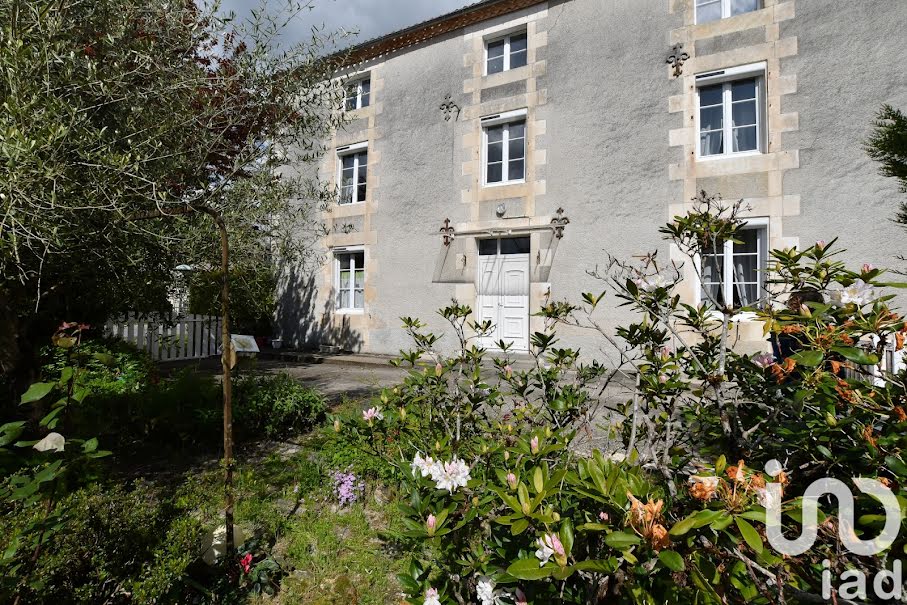 Vente maison 6 pièces 213 m² à Val-d'Oire-et-Gartempe (87320), 209 000 €
