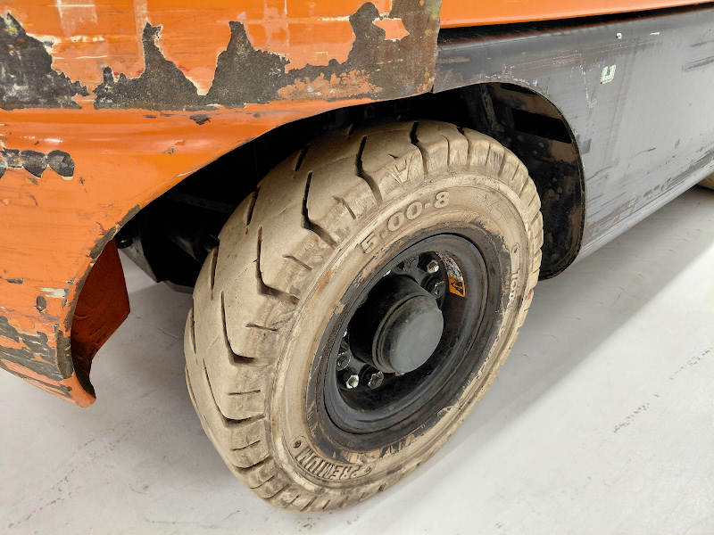 Picture of a DOOSAN G18S-5