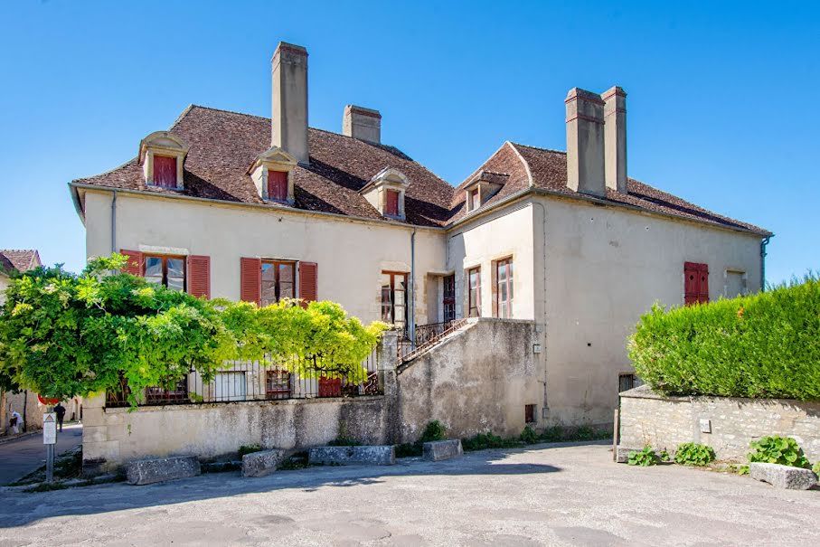 Vente maison 14 pièces 808 m² à Vézelay (89450), 898 000 €