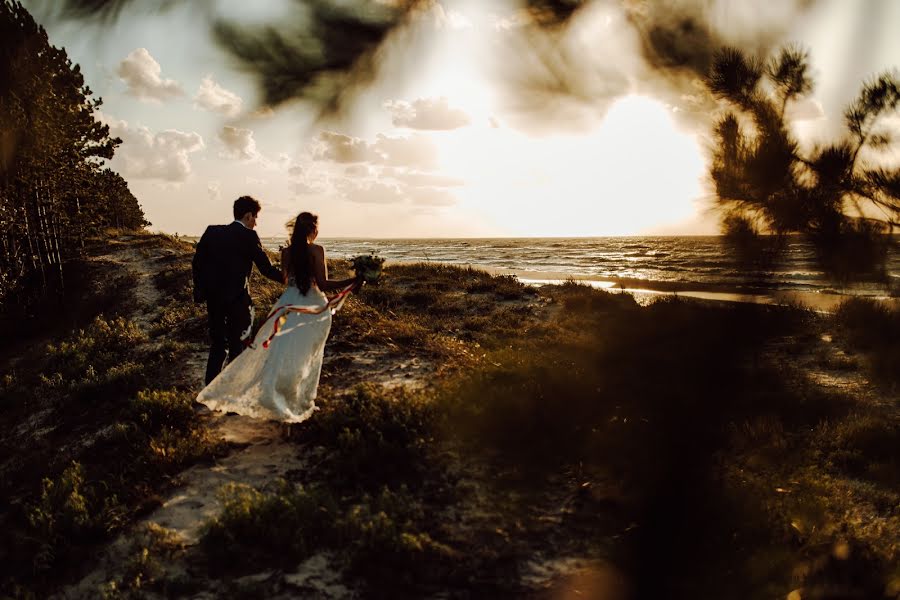 Fotografo di matrimoni Katarzyna Łyczak (zatrzymanechwile). Foto del 7 novembre 2019