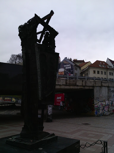 Monument to Victims of the Hol