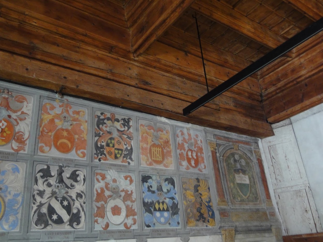 Salle des armoiries au Château de Chillon