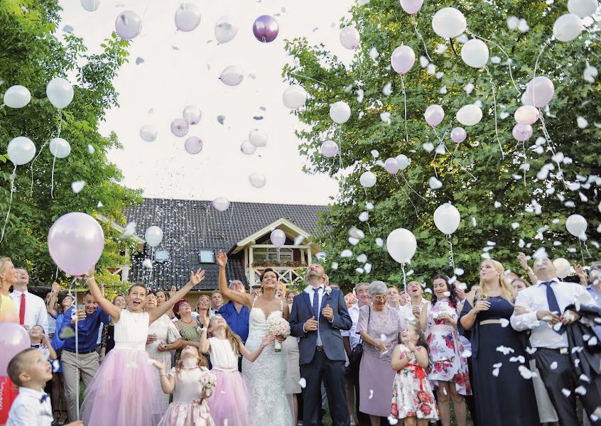 Fotógrafo de casamento Robert Sallai (sallai). Foto de 26 de setembro 2019