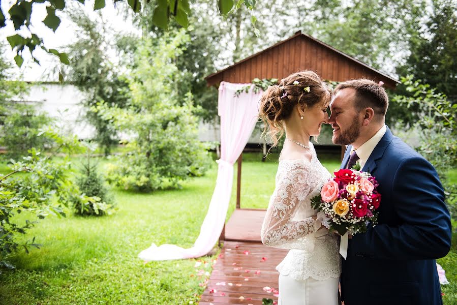 Fotógrafo de bodas Olesya Melshikova (eridan). Foto del 19 de septiembre 2017