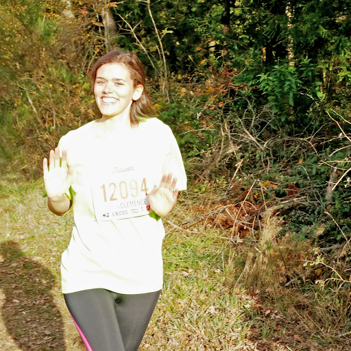 Clémence participe au cross du Courrier de l'Ouest pour soutenir L'Arche en Anjou !