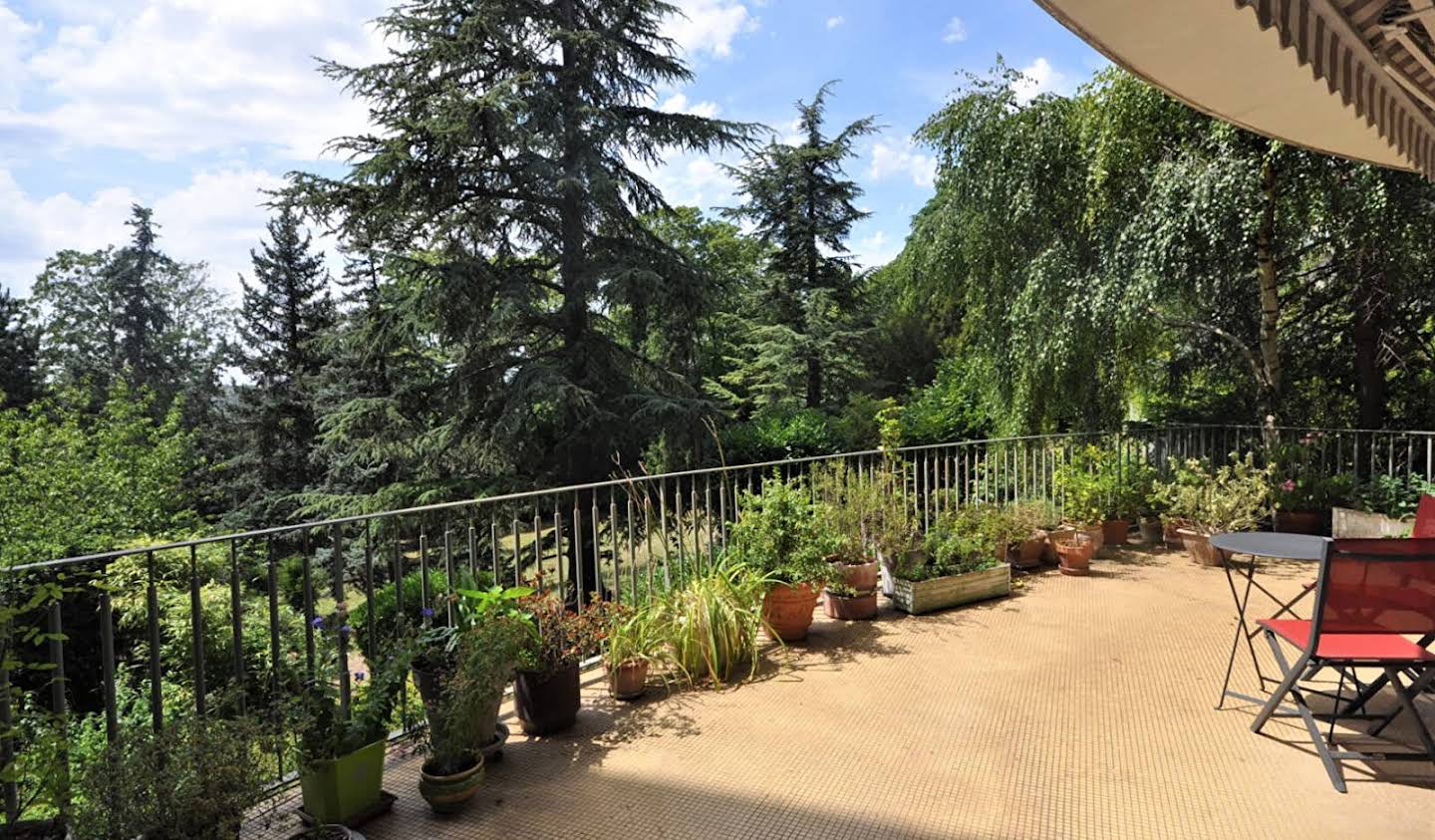 Apartment with terrace Saint-Germain-en-Laye