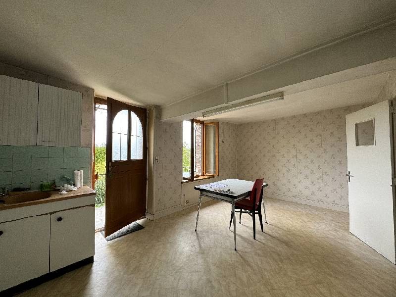 Vente maison 4 pièces 83 m² à Sézanne (51120), 66 000 €