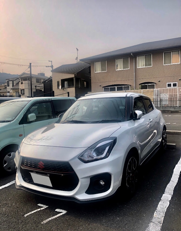 スイフトスポーツのノートnismo S・今日のラーメン・またコメダ☕️に関するカスタム事例の投稿画像1枚目