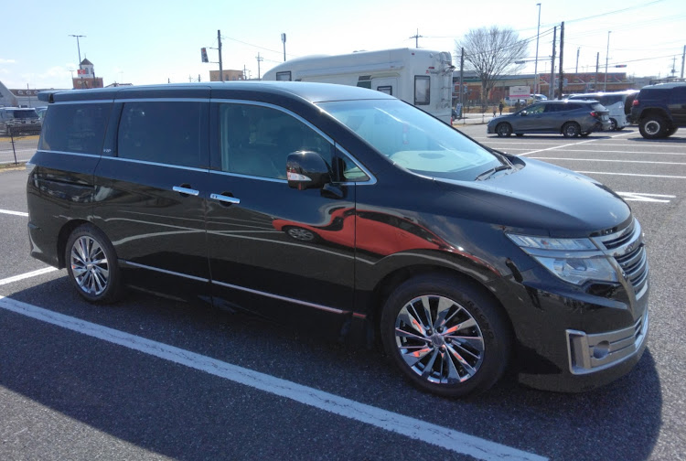 エルグランドのまゆゆさんが投稿したカスタム事例の投稿画像2枚目