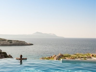 Maison avec piscine et jardin 1