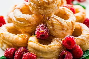 Dulce de Leche Cronuts