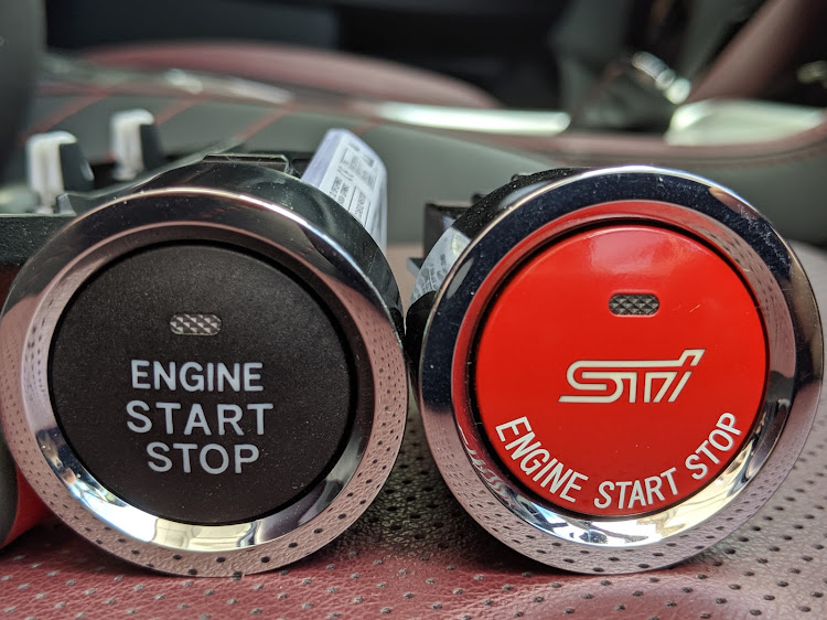 STI│プッシュ エンジン スタート スイッチ