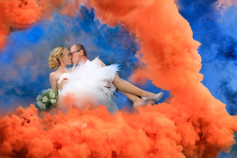 Fotógrafo de casamento Igor Mikhnev (igormikhnev). Foto de 29 de setembro 2016