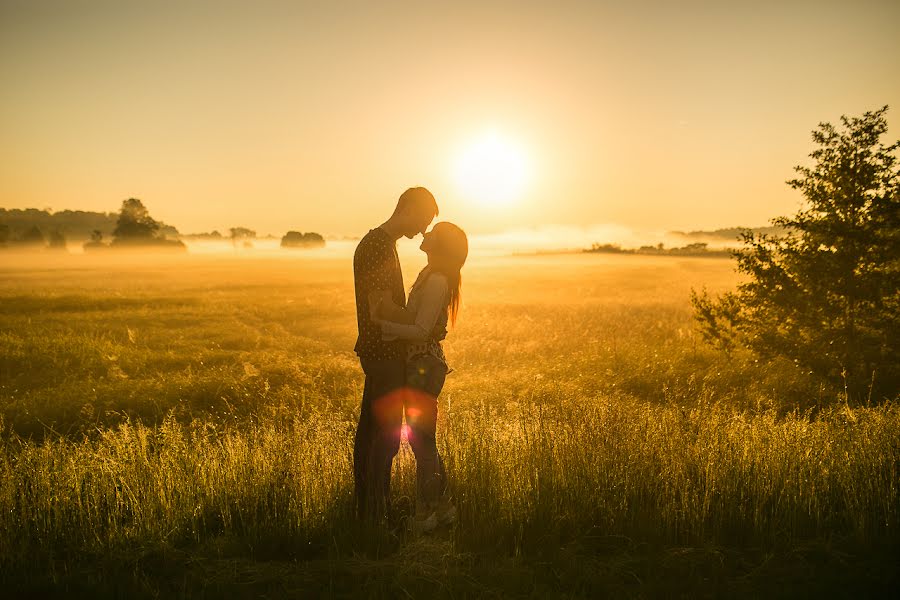 Wedding photographer Aleksandr Korobov (tomirlan). Photo of 23 June 2015