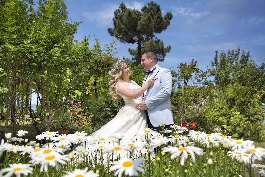 Fotografo di matrimoni Süleyman Yeşiltaş (suleymanyesiltas). Foto del 14 luglio 2020