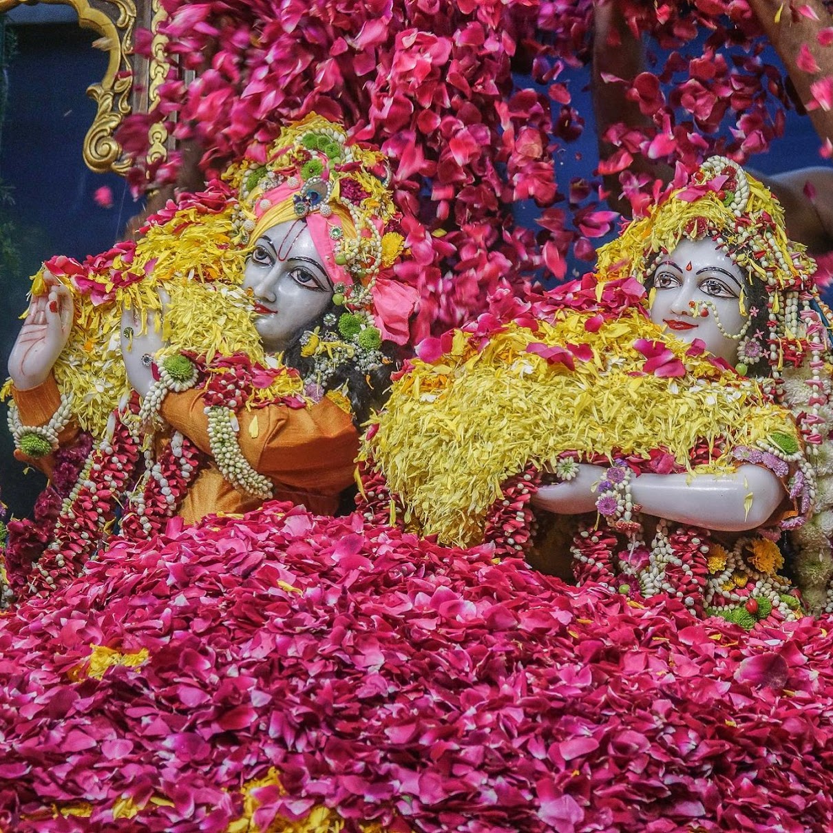 Deities_covered_in_flowers