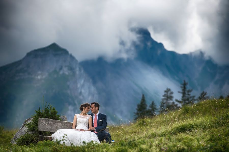 Fotografo di matrimoni Attila Janics (attilajanics). Foto del 3 marzo 2019