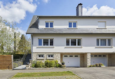 House with garden and terrace 2