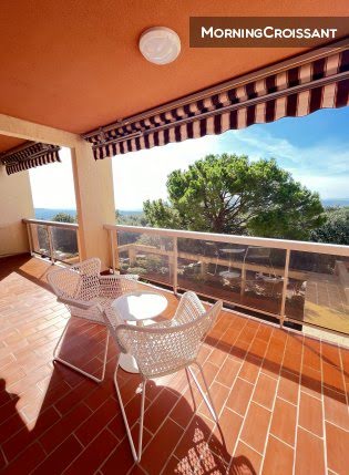 Location meublée appartement 2 pièces 62 m² à Grasse (06130), 1 800 €