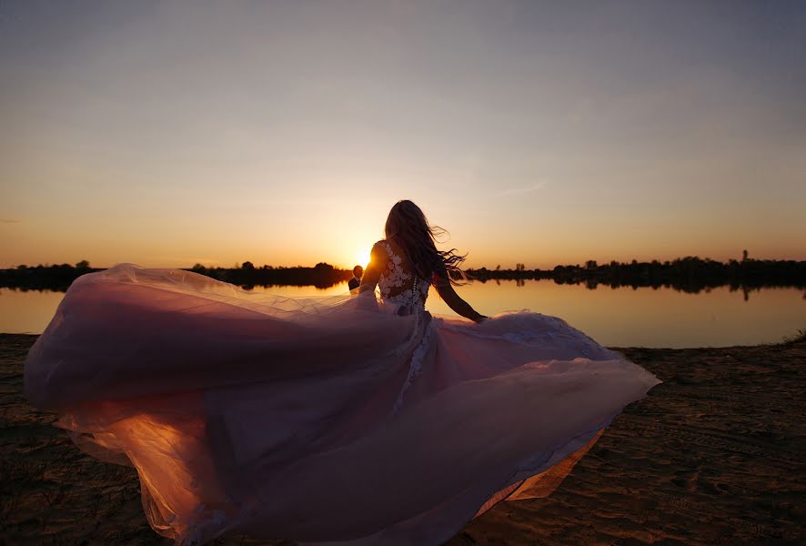 Fotógrafo de casamento Anna Shaulskaya (annashaulskaya). Foto de 20 de junho 2023