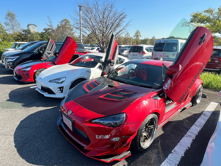 86のEat up⤴️・ロケットバニー86・あいち健康の森公園・ガルウイング・元気はつらつオロナミンCに関するカスタム事例の投稿画像2枚目
