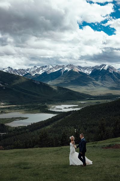 Wedding photographer Katie Burnett (katieburnett). Photo of 15 April 2022