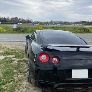 NISSAN GT-R R35