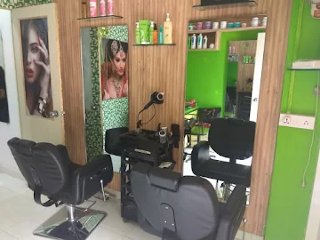 Mirror Beauty & Hair Studio For Ladies photo 