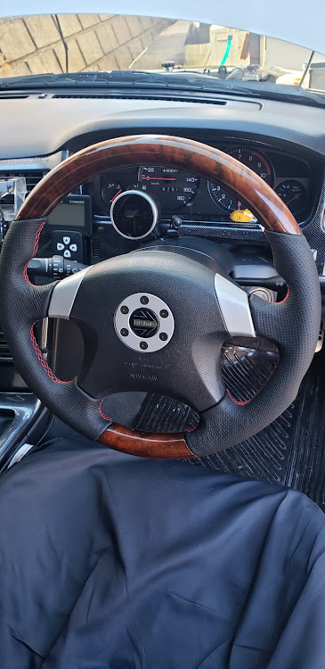スカイライン GT-Rの2023年もよろしくお願いします・新年のご挨拶・ロブソンレザー・方言で愛車紹介すっぺ！に関するカスタム事例の投稿画像2枚目