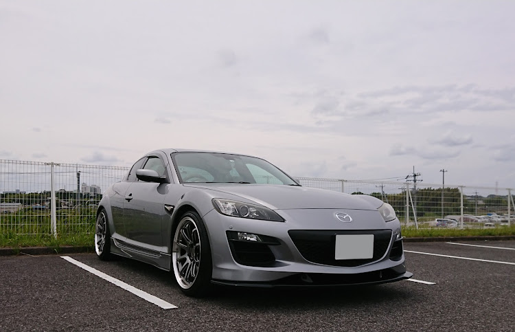 RX-8の天気微妙でも洗車・ツライチへの道・たかが7mmされど7mm・ADVAN Racing GT BEYOND・試着サービスに感謝に関するカスタム事例の投稿画像1枚目