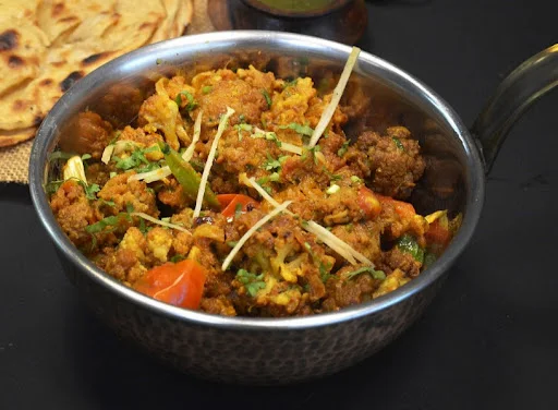 Dhaba Style Aloo Gobi