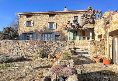 House with pool and terrace 3