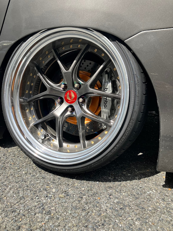 ヴェルファイアの変態一家・LOW PRECIOUS・オリジナルチタニウム・唯一無二・最強の証明に関するカスタム事例の投稿画像8枚目